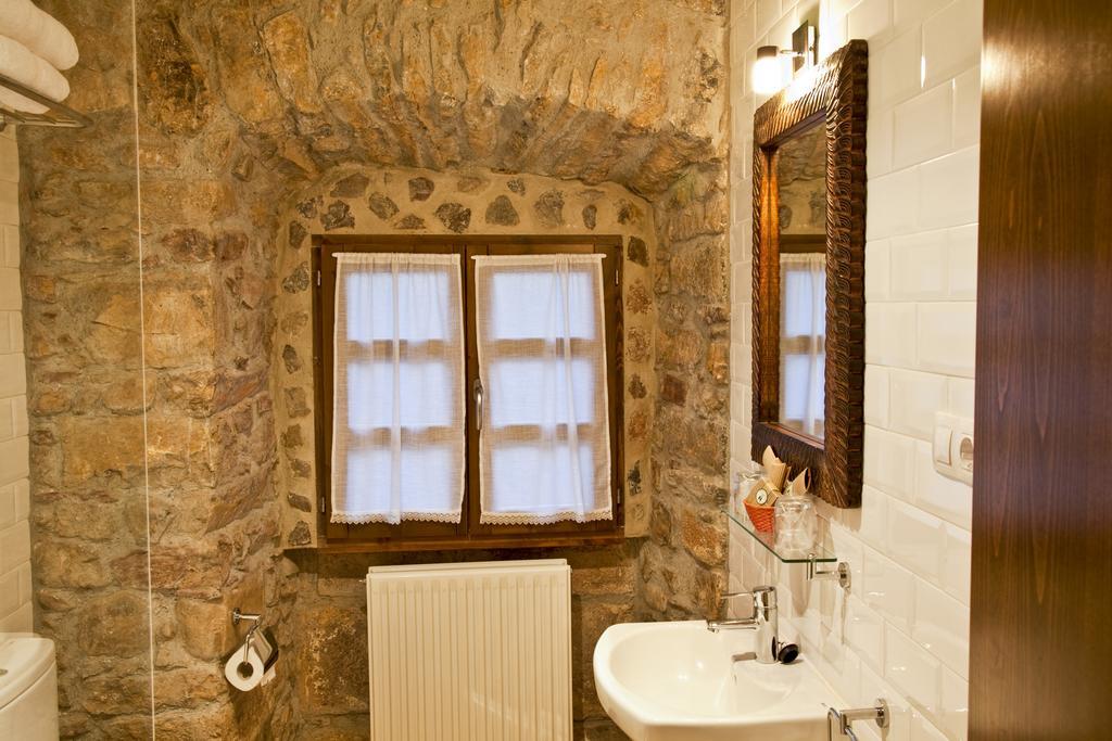 Hotel Casona Cuervo San Tirso de Candamo Eksteriør billede