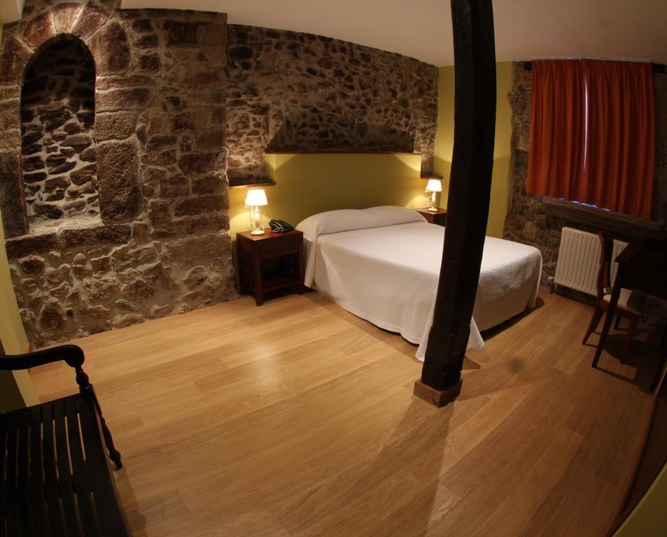 Hotel Casona Cuervo San Tirso de Candamo Eksteriør billede